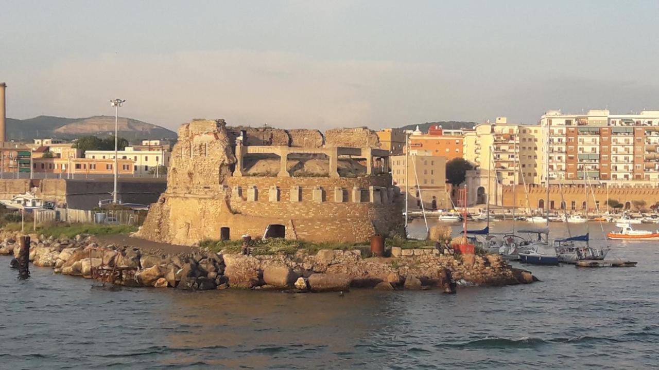Casa Vacanza Tindara Apartamento Civitavecchia Exterior foto