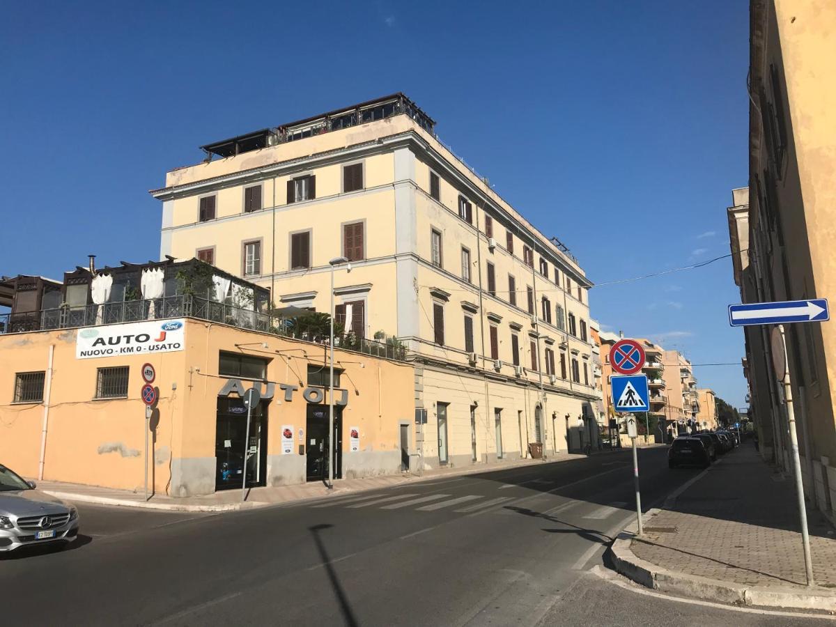 Casa Vacanza Tindara Apartamento Civitavecchia Exterior foto